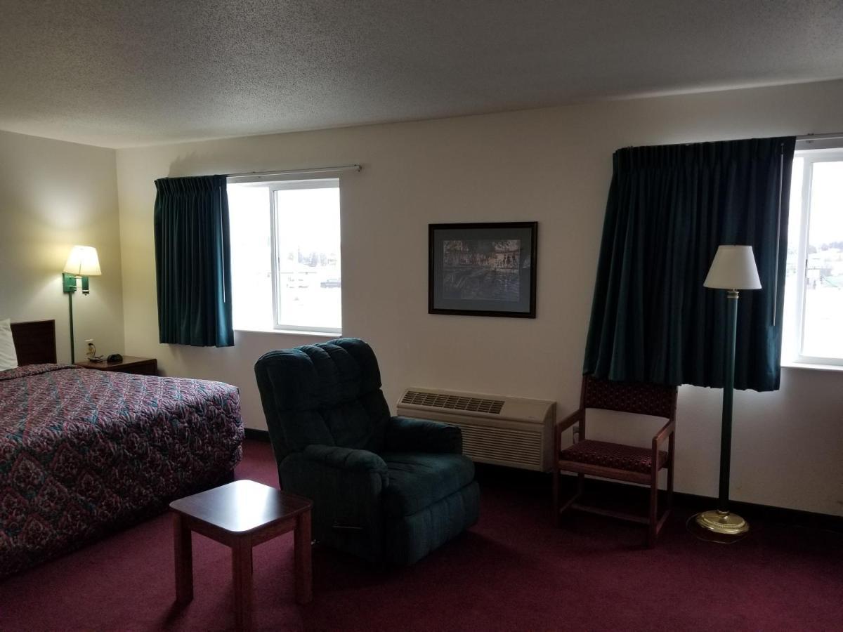 Bilmar Inn & Suites Dell Rapids Exterior photo